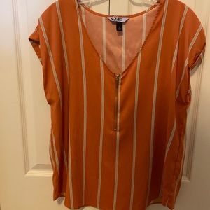 Vylette short sleeve blouse. Size L